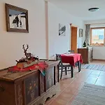 مزرعة للإقامة Foidlhof -